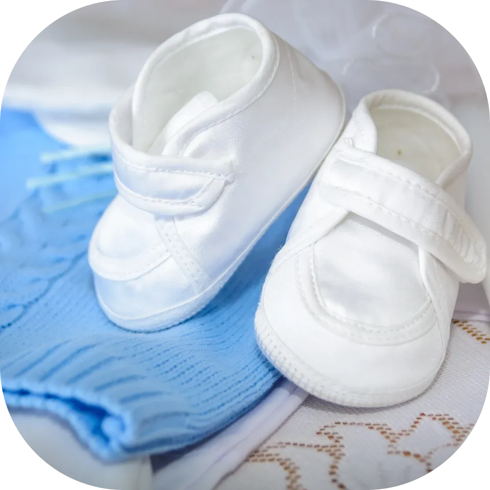 Cabina fotográfica Snap Memory para bautizos y baby showers en CDMX: recuerdos elegantes con diseño de cámara réflex gigante con precios y paquetes accesibles.