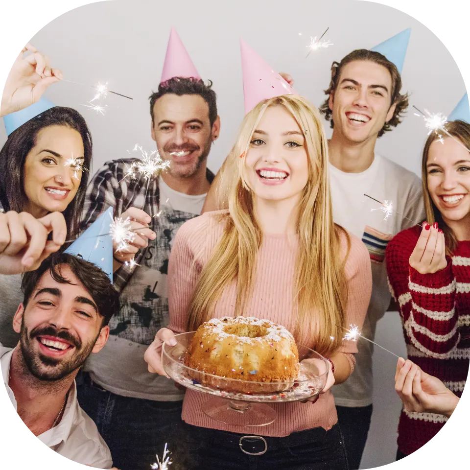 Renta de cabina fotográfica Snap Memory para fiestas de cumpleaños en CDMX, con impresiones al momento y diseño de cámara réflex con precios y paquetes accesibles.
